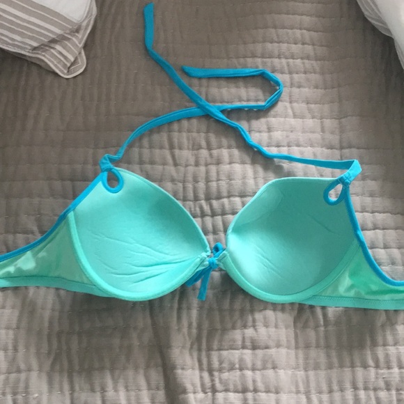 Victoria secret bathing suit! - Picture 3 of 6